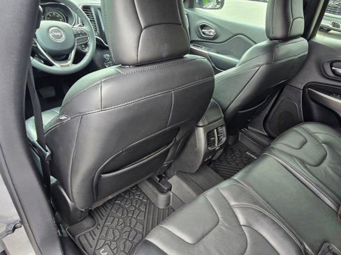 Used 2021 Jeep Cherokee Latitude Lux image 24