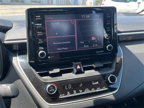 Used 2022 Toyota Corolla LE image 12