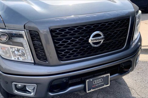 Used 2017 Nissan Titan PRO-4X image 30