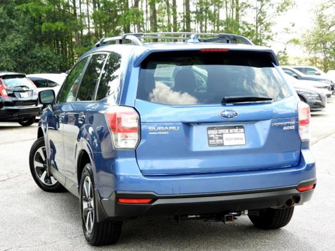 Used 2017 Subaru Forester 2.5i Premium image 14