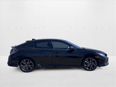 Used 2018 Honda Civic Sport image 4