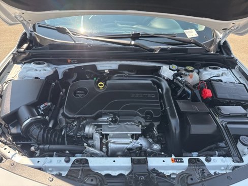 Used 2023 Chevrolet Malibu LT image 28