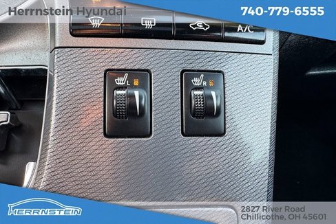 Used 2015 Toyota Venza Limited image 21