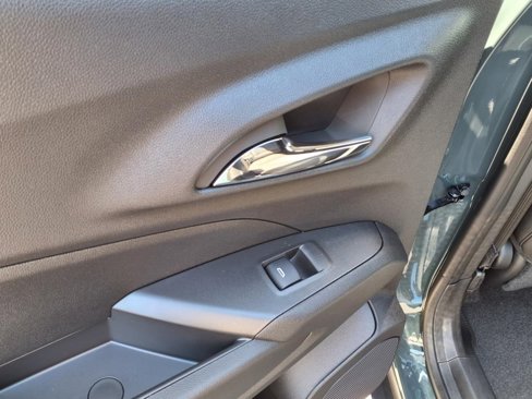 New 2025 Chevrolet Trax LT w/ Driver Confidence Package image 6
