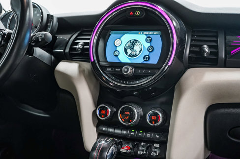 Used 2019 MINI Cooper S w/ Premium Package image 15