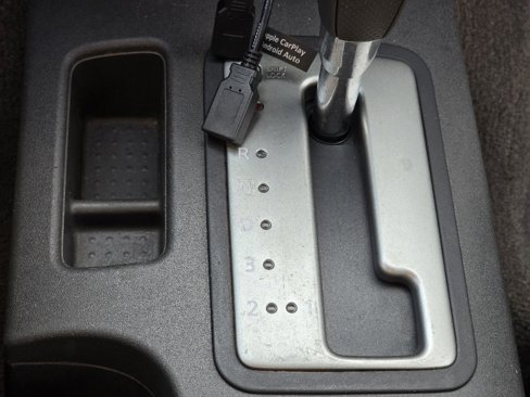 Used 2013 Nissan Frontier SV image 20