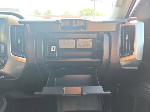 Used 2017 Chevrolet Silverado 2500 LT image 37