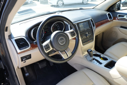 Used 2012 Jeep Grand Cherokee Limited image 16