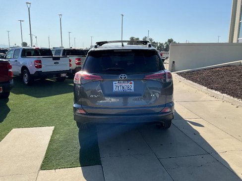 Used 2017 Toyota RAV4 LE image 6