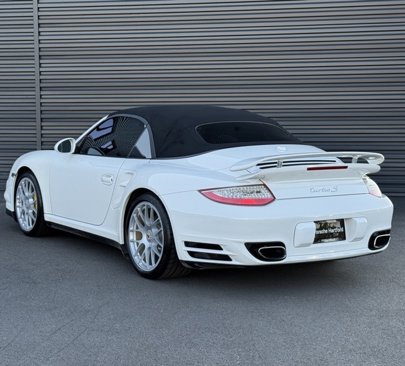 Used 2012 Porsche 911 Turbo S image 3