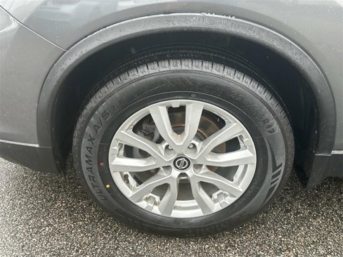 Used 2020 Nissan Rogue SV image 10