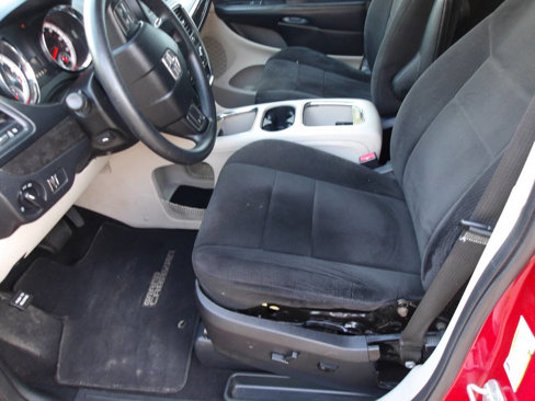Used 2012 Dodge Grand Caravan SXT image 20