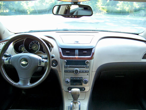 Used 2009 Chevrolet Malibu LTZ image 19