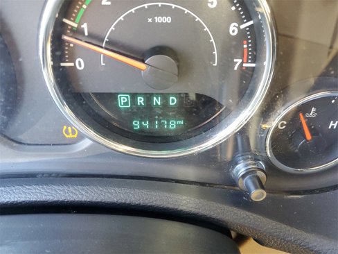 Used 2018 Jeep Wrangler Unlimited Rubicon w/ Connectivity Group image 22