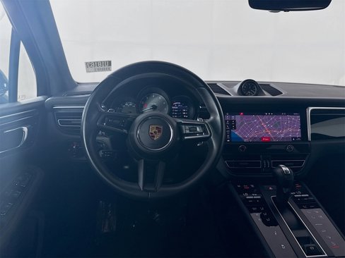 Certified 2022 Porsche Macan S image 19