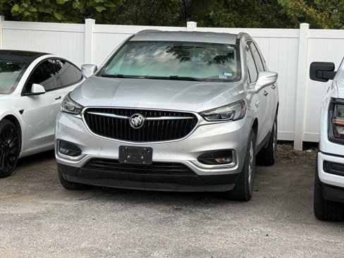 Used 2018 Buick Enclave Essence w/ Trailering Package image 3