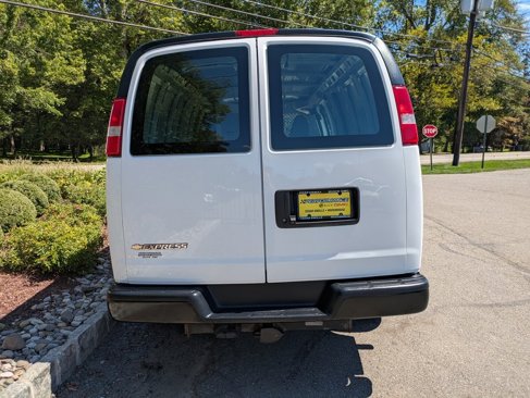 Used 2019 Chevrolet Express 2500 Extended w/ Enhanced Convenience Package image 5