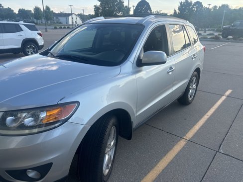 Used 2012 Hyundai Santa Fe Limited image 1