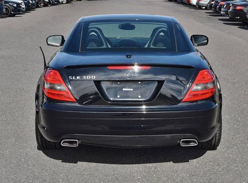 Used 2011 Mercedes-Benz SLK 300 image 13