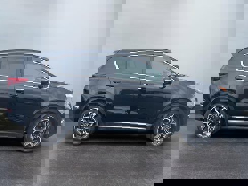 Used 2019 Kia Sportage SX image 4