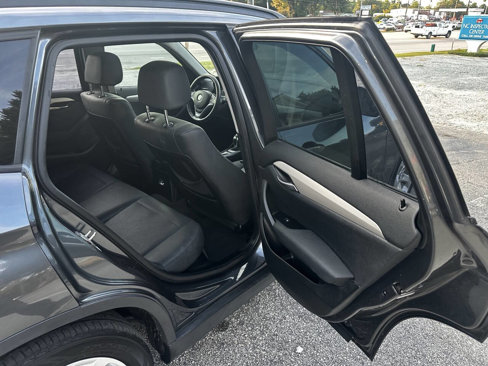 Used 2015 BMW X1 sDrive28i image 16