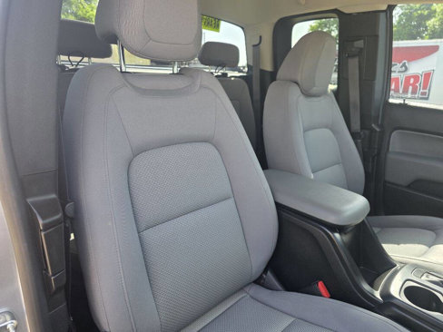 Used 2017 Chevrolet Colorado W/T w/ Custom Special Edition image 28