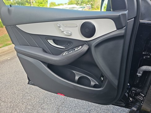 Certified 2022 Mercedes-Benz GLC 300 image 28