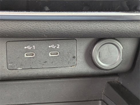 Used 2024 Nissan Rogue S image 25