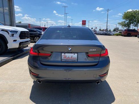 Used 2020 BMW 330i Sedan w/ Driving Assistance Package image 3