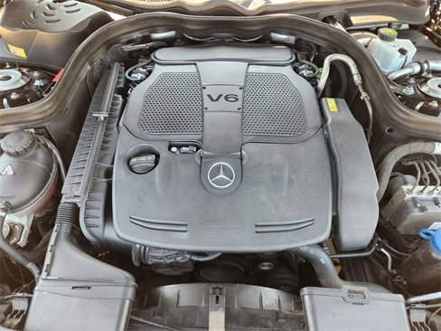 Used 2014 Mercedes-Benz E 350 4MATIC Sedan image 9