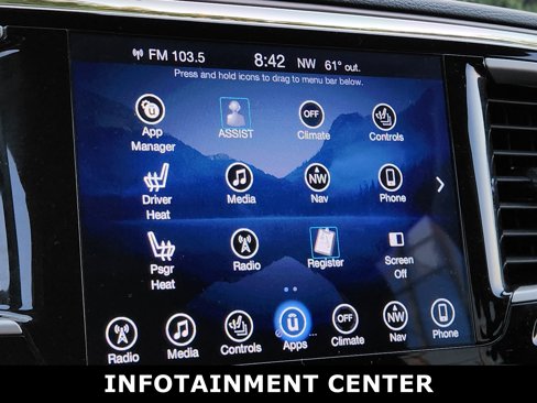 Used 2017 Chrysler Pacifica Touring-L image 4
