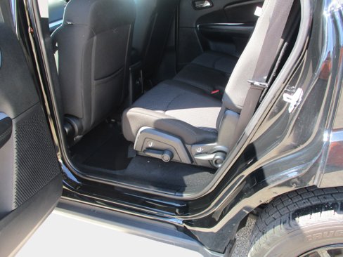 Used 2019 Dodge Journey SE w/ Blacktop Package image 23