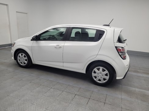 Used 2020 Chevrolet Sonic LT image 3