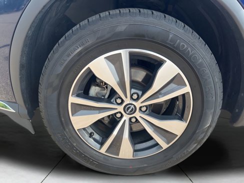 Used 2023 Nissan Murano SV image 42
