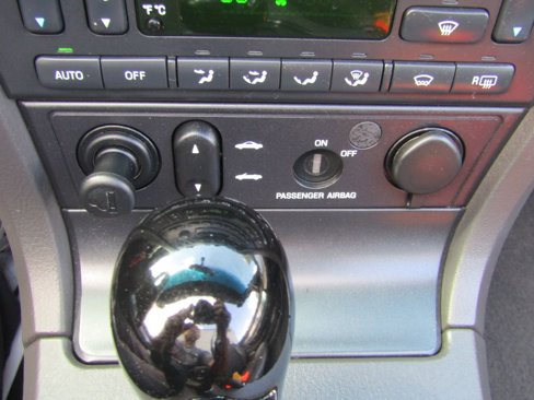 Used 2002 Ford Thunderbird image 35