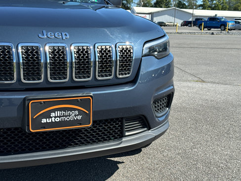 Used 2020 Jeep Cherokee Latitude w/ Mobile Office Group image 11