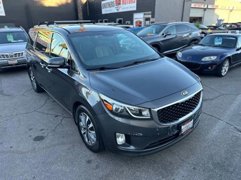 Used 2015 Kia Sedona SX image 2