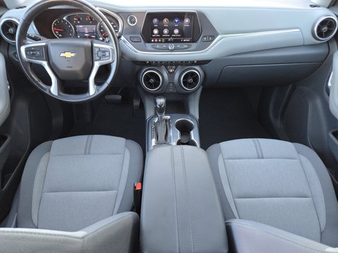 Used 2019 Chevrolet Blazer LT image 2