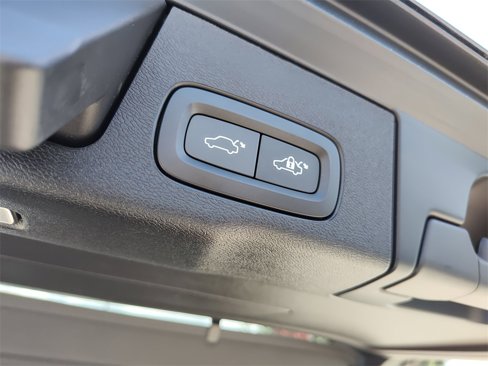Used 2022 Volvo XC60 B5 Inscription w/ Advanced Package image 10