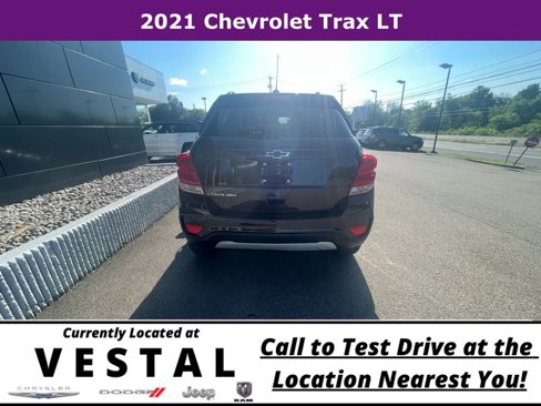 Used 2021 Chevrolet Trax LT w/ LT Convenience Package image 6