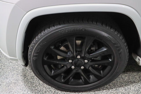 Used 2018 Jeep Grand Cherokee Altitude image 11