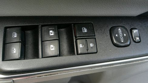 Used 2017 Toyota Camry LE image 12