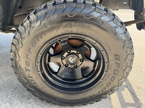 Used 2018 Toyota Tacoma SR5 image 42