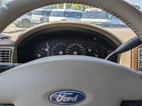 Used 2003 Ford Explorer Eddie Bauer image 32