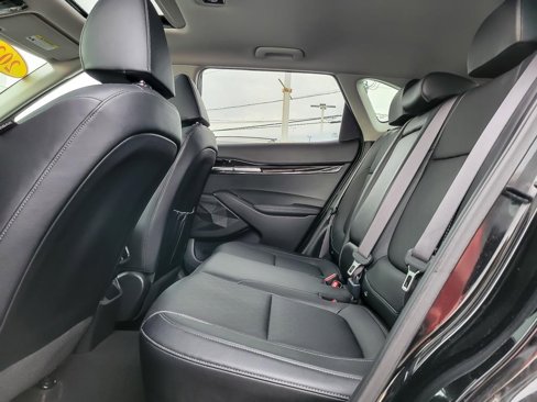 Used 2022 Kia Seltos SX w/ Sunroof Package image 12