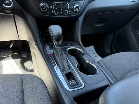 Used 2023 Chevrolet Equinox LT image 11