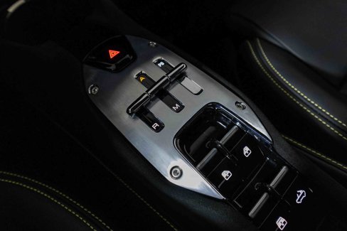 Used 2024 Ferrari SF90 Spider image 37