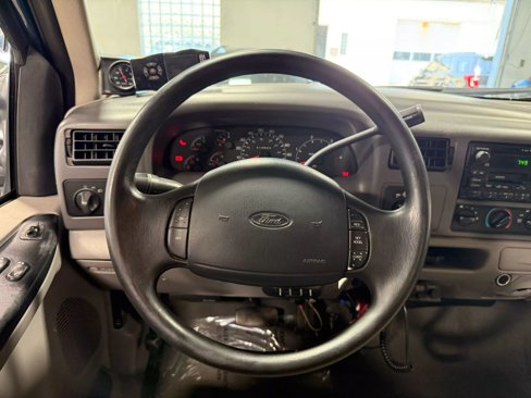 Used 2001 Ford F350 4x4 SuperCab Super Duty image 14