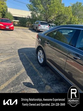 Used 2016 Ford Taurus SEL w/ Equipment Group 201A image 2