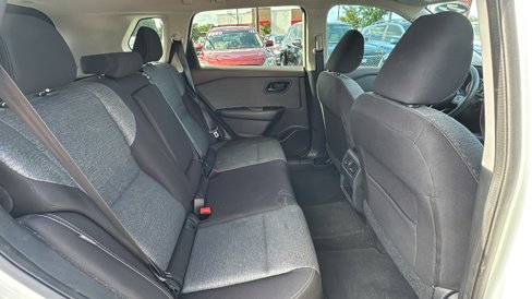 Used 2021 Nissan Rogue S image 31